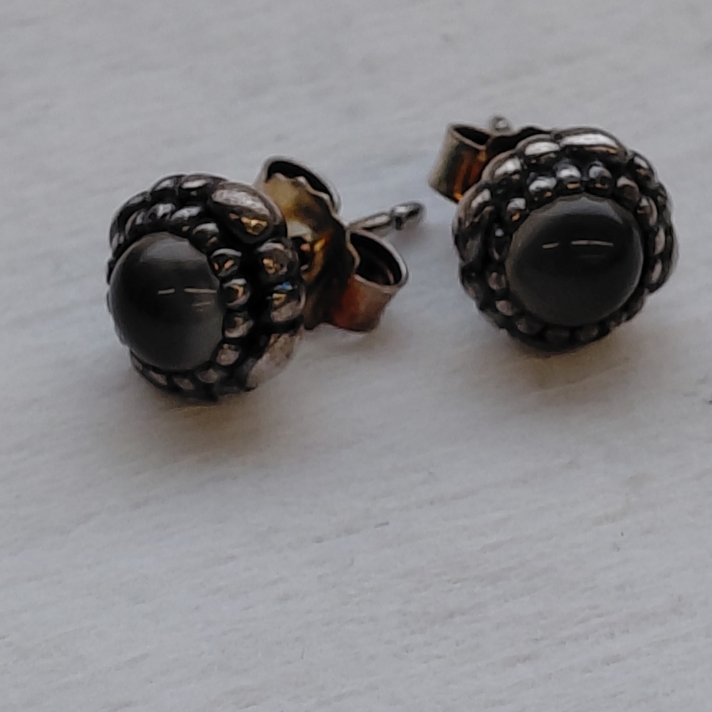 Pandora Birthday Blooms Grey Moonstone June Earrings